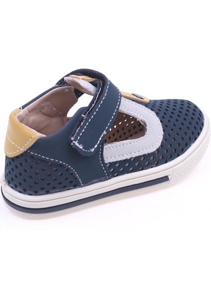 2077 Erkek Bebek Ortopedik Ayakkabı Sandalet fırsatları