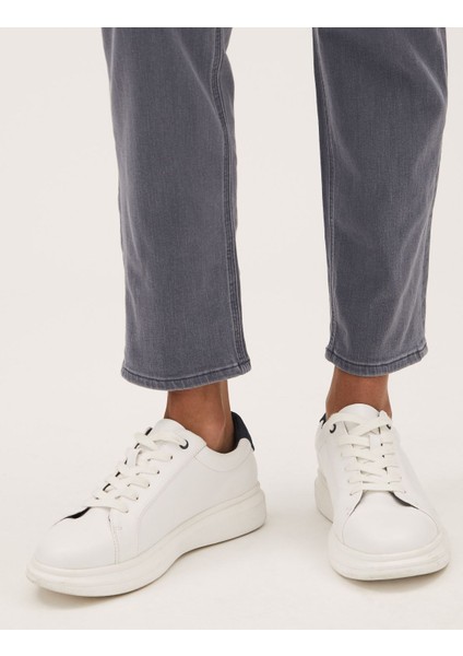 Straight Leg Magic Jean Pantolon
