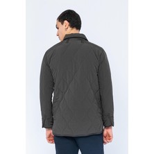 Erkek Regular Fit Düğmeli Çok Cepli Kapitoneli Kışlık Mont