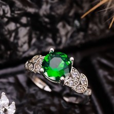 Byes 925 Ayar Gümüş Lotus Motifli Yeşil Tektaş Yüzük