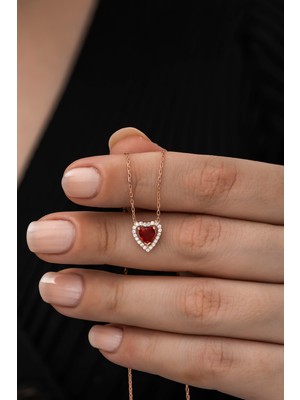 Nereze 925 Ayar Kırmızı Taşlı Kalp Kolye Kadın Gümüş Kolye