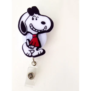 Nur Medikal Giyim Kırmızı Kazaklı Snoopy Yoyo Yaka Kartlığı