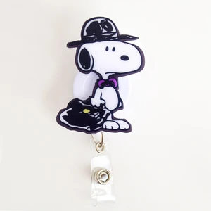 Nur Medikal Giyim Dedektif Snoopy Temalı Yoyo Yaka Kartlığı