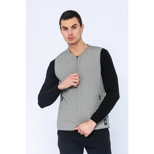 Erkek Regular Fit Bomber Yaka Fermuarlı Çok Cepli Kapitone Spor Yelek