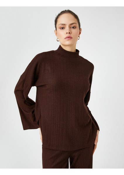 Şahika Ercümen XKoton - Yarım Balıkçı Yaka Yandan Yırtmaçlı Uzun Kollu Tişört