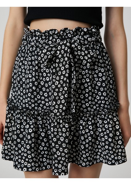 Çiçekli Etek Mini Fırfırlı Beli Kuşaklı Rahat Kesim indirimleri