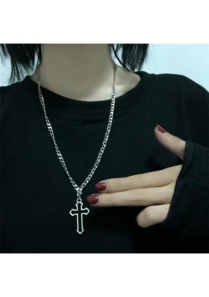 Avrupa ve Amerikan Moda Sokak Kara Goth Rüzgar Hollow Haç Kolye (Yurt Dışından) modelleri