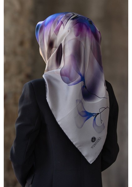 Tivil Gri Desenli Ipek Eşarp DGN50415-0028-0032