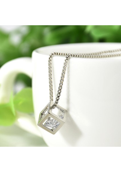 Kadın Aşk Küpü Kristal Kısa Klavikula Zinciri Kolye (Yurt Dışından) indirimleri