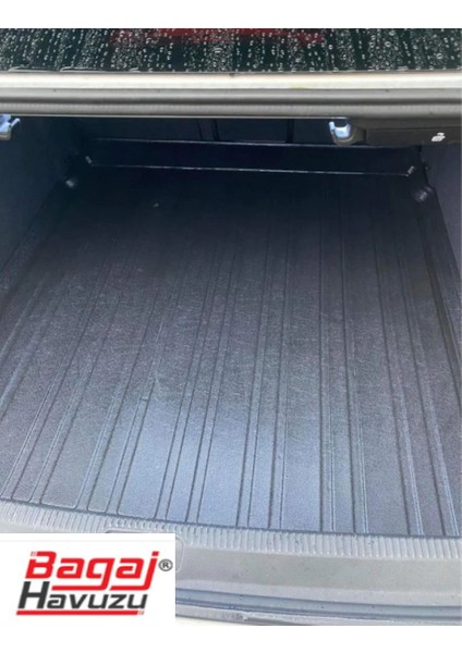 2011 Volkswagen Passat Bagaj Havuzu Tam Uyumlu fırsatları