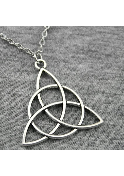 Wyısywg 1 Adet Metal Zincir Kadın Takı Triquetra Sembolü 28MM Kolye (Yurt Dışından) modelleri