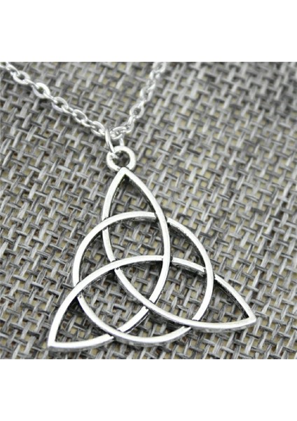 Wyısywg 1 Adet Metal Zincir Kadın Takı Triquetra Sembolü 28MM Kolye (Yurt Dışından) indirimleri