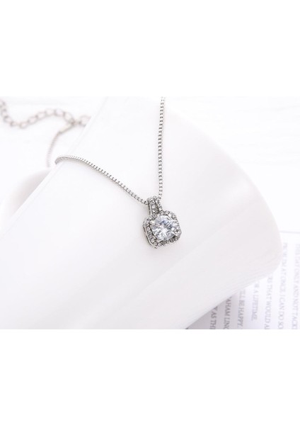 Klasik Basit Kristal ve Yapay Elmas Kısa Klavikula Zincir Kolye (Yurt Dışından) indirimleri