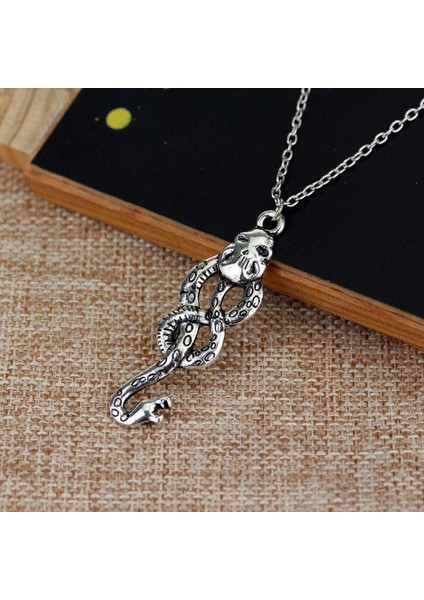 Nagini Slytherin Yılan Vintage Simli Koyu Mark Kadın Erkek Kolye (Yurt Dışından) fiyatları