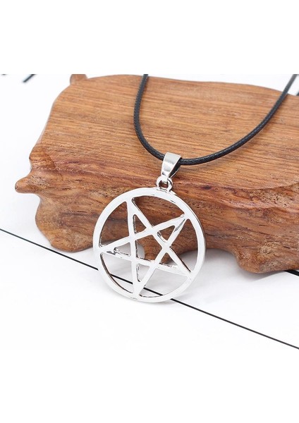 Kadın Moda Basit Mizaç Karikatür Pentagram Halka Köprücük Kemiği Zinciri Kolye (Yurt Dışından) indirimleri