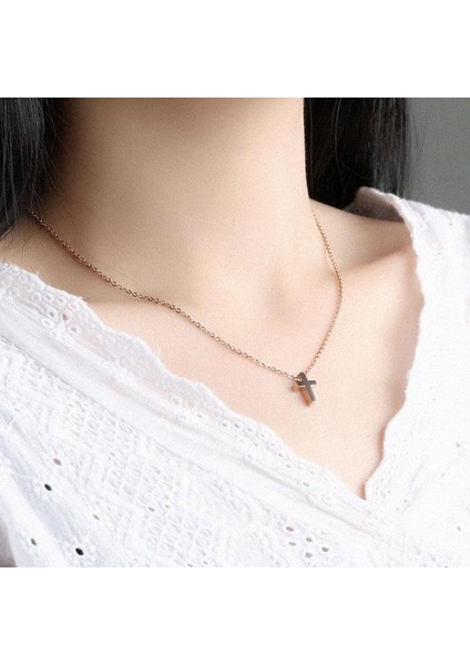 Basit Kadın Paslanmaz Çelik Zincir Çapraz Kadınlar Casual Takı Kolye (Yurt Dışından) indirimleri