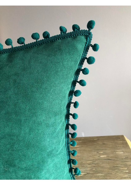 Zümrüt Yeşili Ponponlu Yastık Kılıfı (Kare) fiyatları