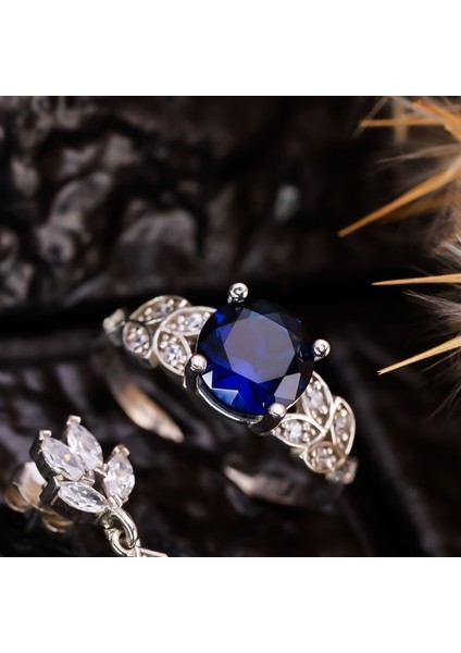 935 Ayar Gümüş Lotus Motifli Safir Tektaş Yüzük