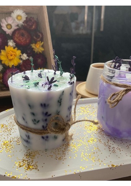 Kurutulmuş Lavantalarla Hazırlanan Hindistan Cevizi ve Vanilya Kokulu Soya Mumları ve Simli Beton Sunumluk Birarada fiyatları