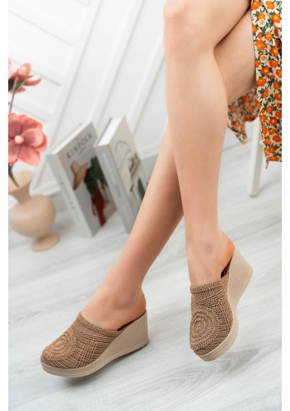 Dolgu Topuk Önü Kapalı Örgülü Kadın Terlik fiyatları