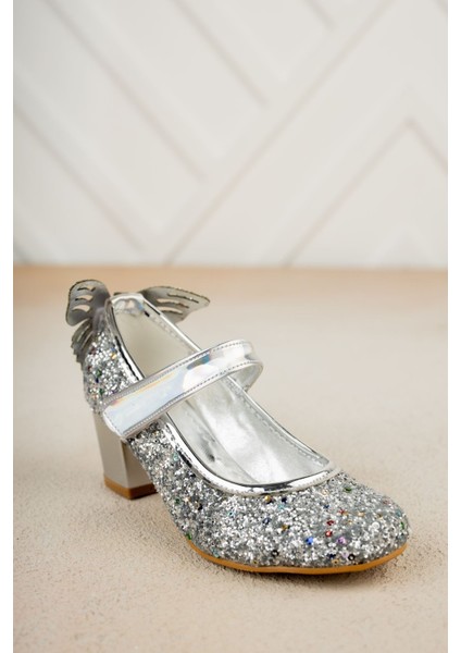 Topuklu Arkası Kelebekli Gümüş Taşlı Ayakkabı modelleri