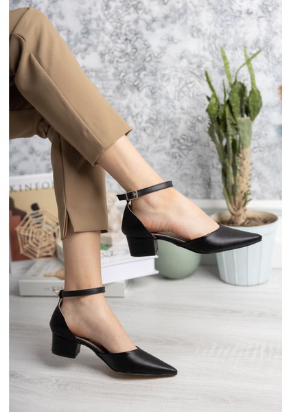 5 Punt Karnıyarık Siyah Cilt Stiletto