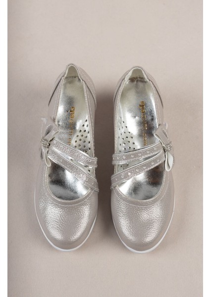 Topuklu Çatal Baretli Gümüş Kız Çocuk Ayakkabı modelleri