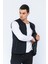 Erkek Regular Fit Bomber Yaka Fermuarlı Çok Cepli Kapitone Spor Yelek 4