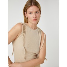 Koton Crop Tişört Kolsuz Omzu Büzgü Detaylı