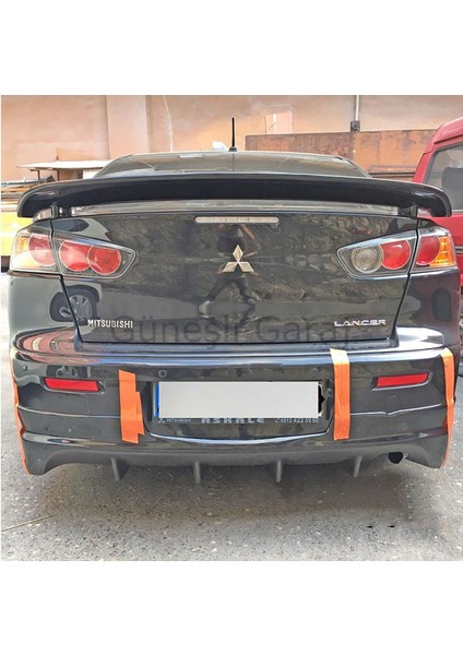 Mitsubishi Lancer Evo Arka Ek (Plastik) modelleri