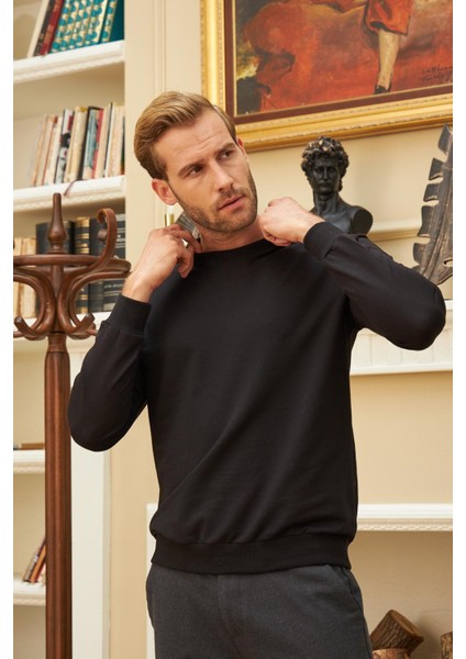 Erkek Basic Bisiklet Yaka Rahat Kalıp Düz Sweatshirt Siyah fırsatları