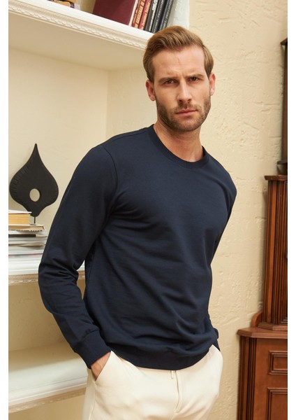 Erkek Basic Bisiklet Yaka Rahat Kalıp Düz Sweatshirt Lacivert indirimleri