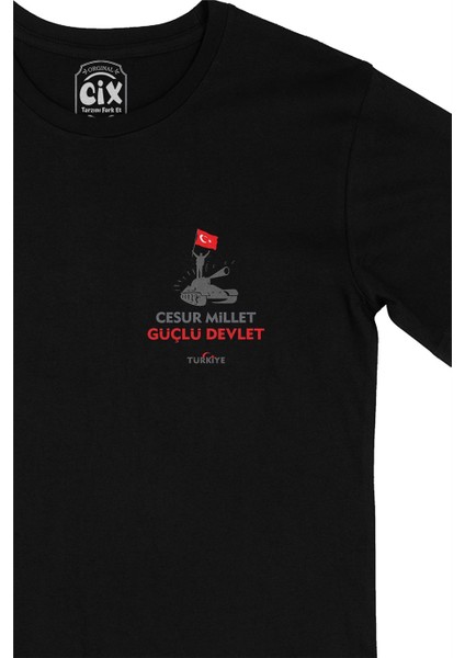 15 Temmuz Cesur Millet Güçlü Devlet Cep Logo Tasarımlı Siyah Tişört
