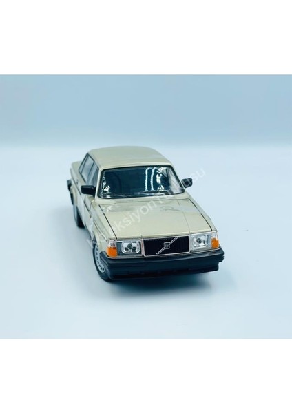 1/24 Volvo 240 Gl Model Araba Bronz fiyatları