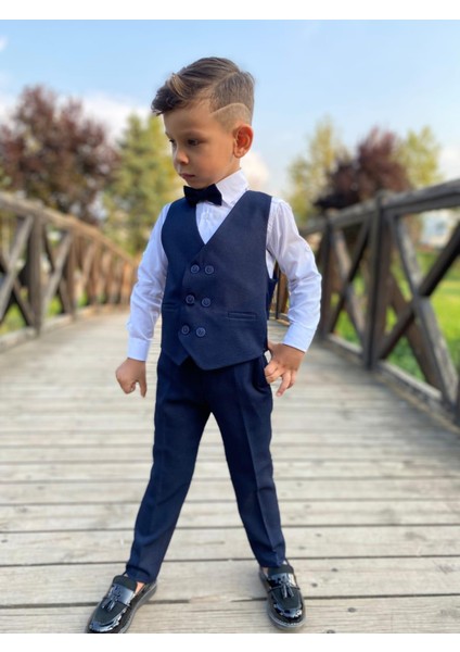 Lacivert Beş Parça Erkek Çocuk Takım Elbise modelleri
