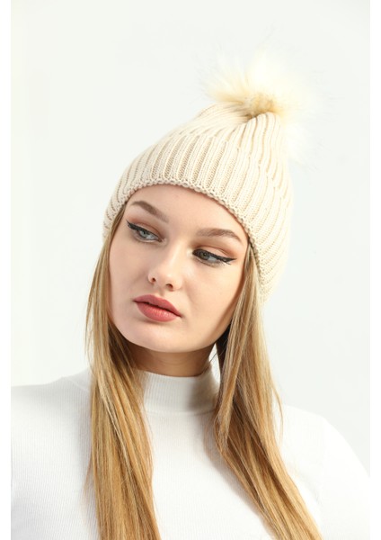 Kadın Kışlık Ponponlu Triko Bere fırsatları