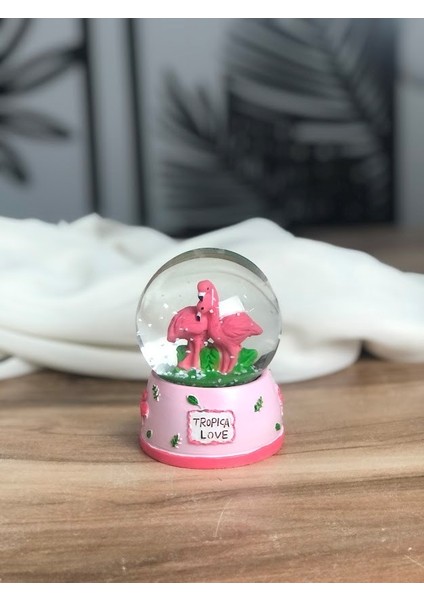 14 Şubat Sevgililer Günü Hediyesi Hediye Kombini Sevgiliye Hediye Aşkın Simgesi Romantik Işıklı Flamingo Kar Küresi fiyatları