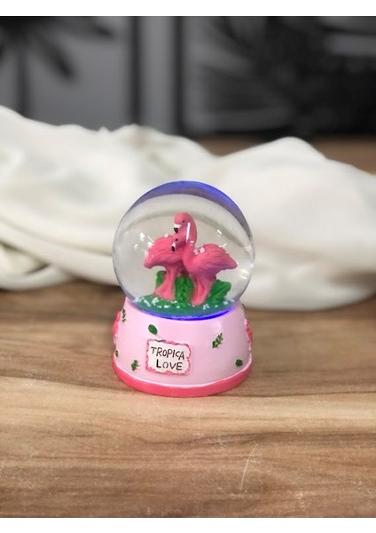 14 Şubat Sevgililer Günü Hediyesi Hediye Kombini Sevgiliye Hediye Aşkın Simgesi Romantik Işıklı Flamingo Kar Küresi modelleri