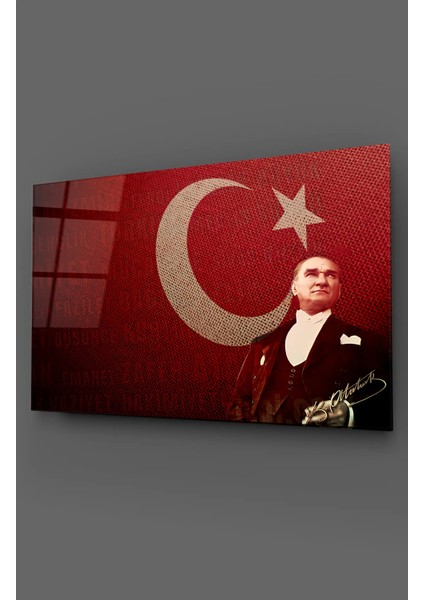 Atatürk ve Türk Bayrağı Cam Tablo