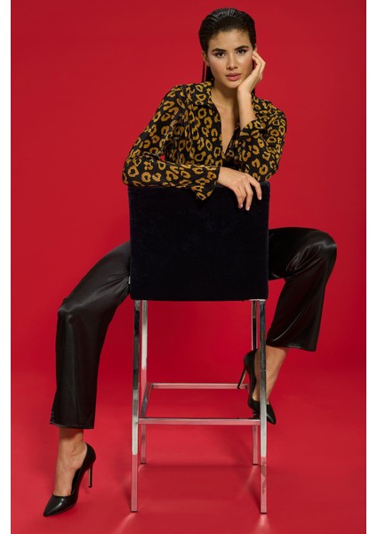6'lı Pliseli Leopar Bustiyerli Siyah Pijama Takım S27568