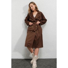 Hazelin Kadın Kahverengi Kruvaze Yaka Kemerli Astarsız Mevsimlik Rahat Trençkot HZL22S-BD158531