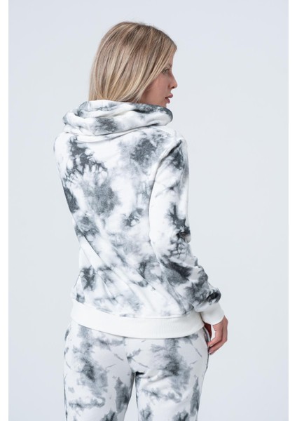 Kadın Batik Kapüşonlu Sweatshirt fırsatları