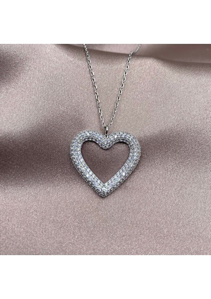 Rhodium Kaplama Tam Taşlı Kalp Gümüş Kolye
