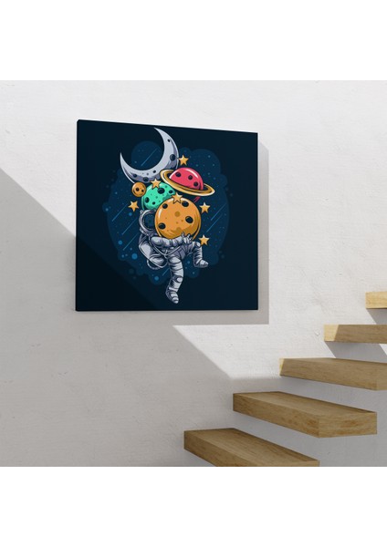 Gezegenleri Kucağında Taşıyan Astronot Kanvas Tablo