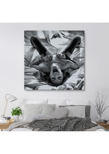 Çığlık Atan Güzel Kadın Kanvas Tablo, Siyah Beyaz Poster