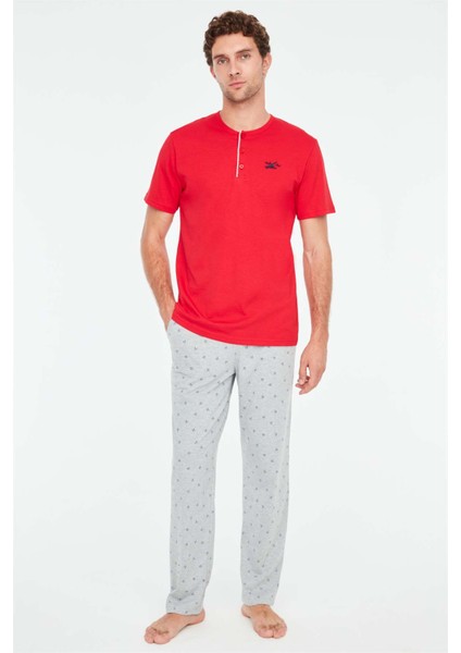 - Erkek Kırmızı Patlı Pijama Takımı