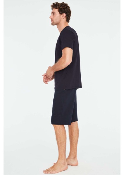 - Erkek Lacivert T-Shirt Şort Takımı