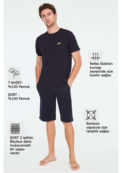- Erkek Lacivert T-Shirt Şort Takımı