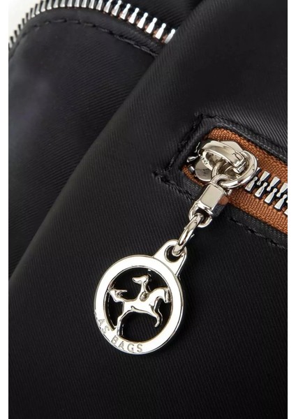 Kadın 4 Bölmeli Ayarlanabilir Uzun Çapraz Saten Su Geçirmez Omuz Çantası modelleri