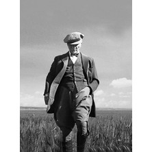 Magazacım Atatürk Başak Tarlasında Yürürken 50 x 70 cm Kanvas Tablo TBL1195